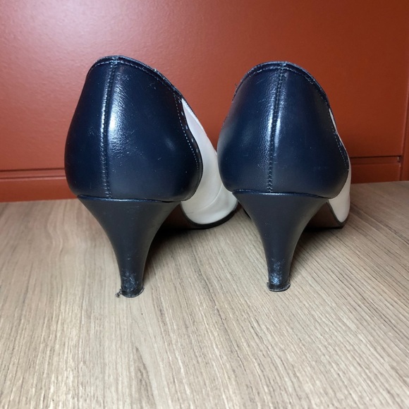 Navy and White Heels - Picture 4 of 5